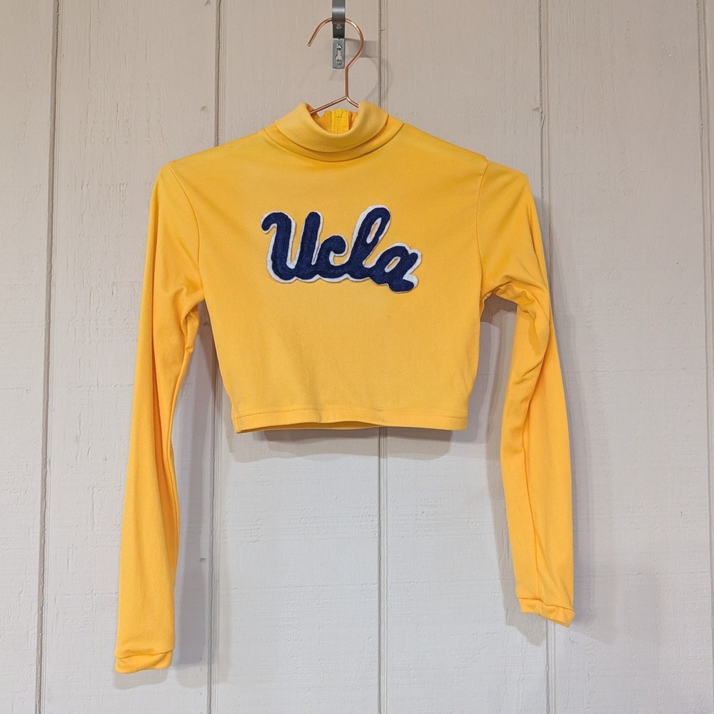 Vintage 90s Chasse UCLA‎ Cheerleading Crop Top Yellow Long Sleeve Mock Neck